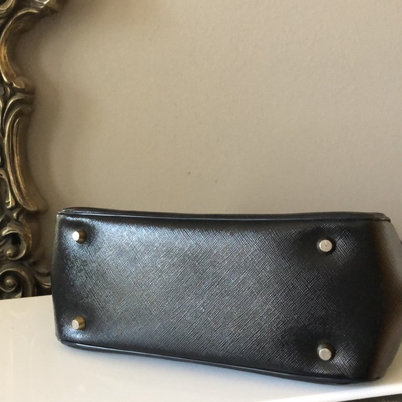 KORET Vintage Saffiano Leather Bag Top Holder - Picture 6 of 16